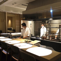 銀座 結絆 - 結ぶ絆と書いて結絆