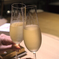 銀座 結絆 - シャンパンで乾杯