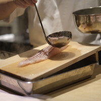 銀座 結絆 - 玄界灘産大鯛昆布だし氷締め