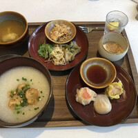 モダンチャイニーズブラッセリ― HALOW - 