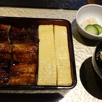 炭焼きうなぎ・かしわ 登河 - 黄金鰻重