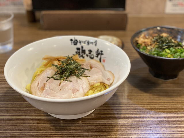 Kajiken Kamiyashiro Ekimae Ten