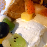 ヘンリーグッドセブン - たくさんのフルーツの酸味がいい感じです。