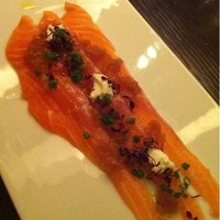 Wattle Tokyo - 鮮魚の刺身
                ヴィクトリア産フェタチーズ 生姜とエシャロットのヴィネグレット