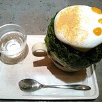 ほうせき箱 - 大人の抹茶ＤＸ。左のグラスはアツアツ白湯(^^)