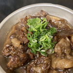 山本まんぼ - 牛スジコン