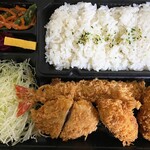 さぼてん  - カキフライ人気の組み合わせ弁当