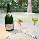 マノワール・ディノ - 