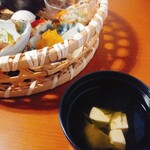 農家のオーベルジュ こもれび - 豆腐とわかめのお味噌汁