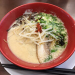 とんこつラーメン専門 八味豚骨 - 