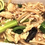 中国料理 桂亭 - 豚肉と卵ときくらげの炒め。