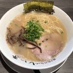 Hakata Nagahama Ramen Ikki - 「らーめん」650円