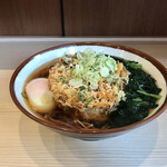 そばの神田 東一屋 - アサソバビンボー！　
      朝そば＋野菜かき揚げ！　