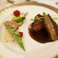 中禅寺金谷ホテル - とちぎ和牛匠フィレ肉のポワレ 栃木赤ワインソース 温野菜添え