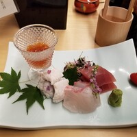 瓢斗 渋谷店 - 造り　鱧落とし 梅肉ジュレ　鮪 鯛 妻一式 山葵