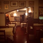 TRATTORIA CONTADINO - 雰囲気のある店内