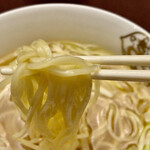 中国料理 桃花林 - 黄ニラともやし入りつゆそば