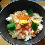 Muten Kura Sushi - 旬の海鮮丼