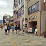 Sammarukukafe - お店の外観。三条通り沿いにあります。