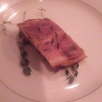 シャテール - スモークチーズの豚肉包み