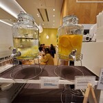 果実園リーベル - フレーバーウォーターのドリンクサーバー（お冷やとして飲める）