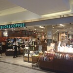 STARBUCKS COFFEE - 外観