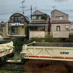 義仲 - 車窓からこんな感じで見える