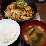 焼そば専門店 突貫亭 - 海鮮キムチセット