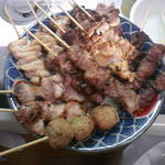 できたて弁当　だいます - 焼鳥盛合わせ１６本でも８００円也(2012.7.7)