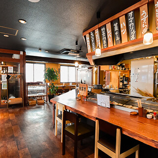 フロアごとに異なる空間。シーンに合わせてお選びいただけます。