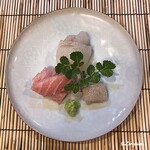 御料理 寺沢 - 塩竃産 本鮪ﾄﾛと星鰈と星鰈縁側