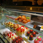 PATISSERIE RICH FIELD - 