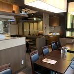 Asian Dining & Bar SITA - テーブル席