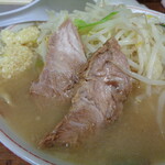 ラーメン二郎 - 豚ちゃん