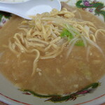 ラーメン二郎 - キャベツの緑が好き～