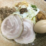 覆麺 智 - 