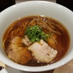 らぁ麺や 嶋 - 醤油らぁ麺　　８８０円❗