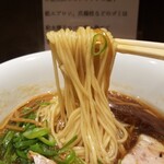 らぁ麺や 嶋 - 醤油らぁ麺　　８８０円❗