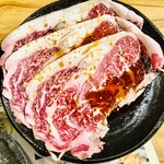 炭火焼肉 牛鼎 - 