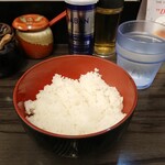 横浜家系らーめん 武術家 - 終日無料おかわり自由ライス