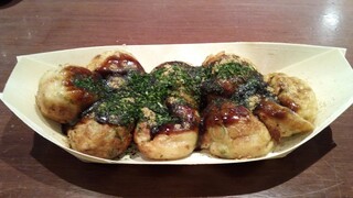 h Toda Wataru No Okonomiyaki Sante Kan - 焼きたてのさんて寛のたこ焼き。カリトロの食間を堪能してください。