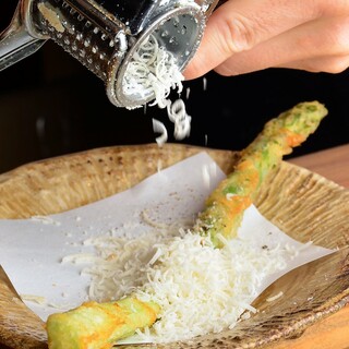 We offer value-for Tempura from 190 yen up to 590 yen♪