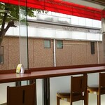 COPAL - 店内から外をパチリ＃ 赤いテントが「コーパル」さんの目印✨