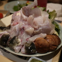 とらふぐ亭 新宿別館 - てっちりー　動いてる！