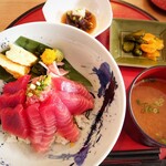 海鮮カフェ&バー グラベル - 三崎鮪丼(酢飯)