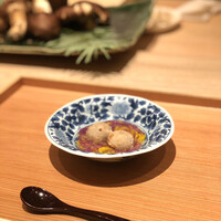 肉屋 田中 - 小芋の唐揚げ 菊の餡