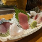 天史朗鮨 - お刺身盛り合わせ（〆鯖、メイチ鯛、マグロ、タコ、カマス、スズキ、平目）