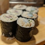 天史朗鮨 - 細巻き　コハダ＆イカの塩辛巻き　ツマミになります