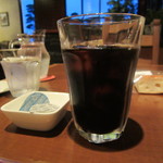 ホルトの木 - ビールやワイン、ソフトドリンクから１品選べますが、食後にアイスコーヒーを頂きました。