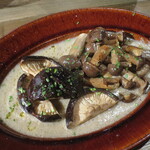 三本木商店 - 椎茸と丹波大粒しめじ　シャンピニオンデュクセルソース